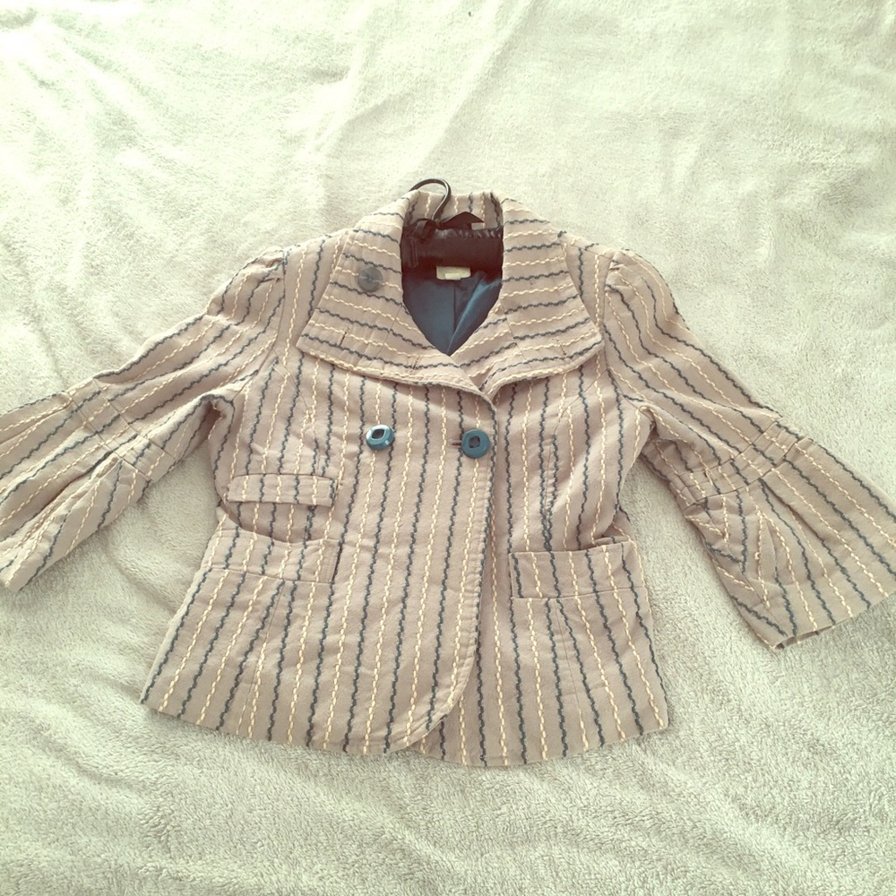 Blazer with 3/4 bell sleeves